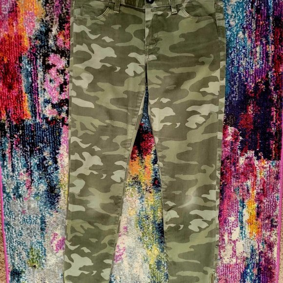 Banana Republic heritage Green Camoflauge Jeans, Size 25 - Picture 3 of 8